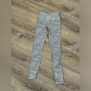 Gray Camouflage Vuori Leggings